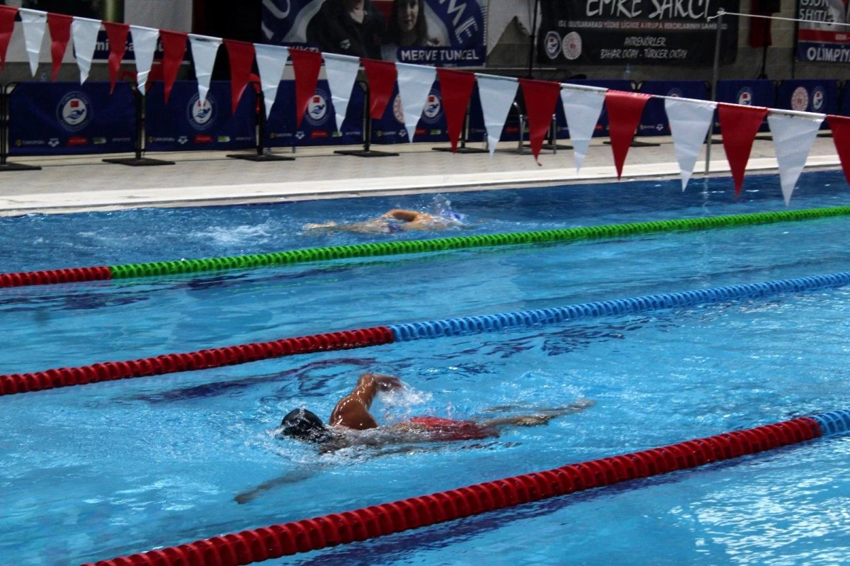 Boğaziçi Kıtalararası Yüzme Yarışının seçmeleri Gaziantep\'te düzenlendi