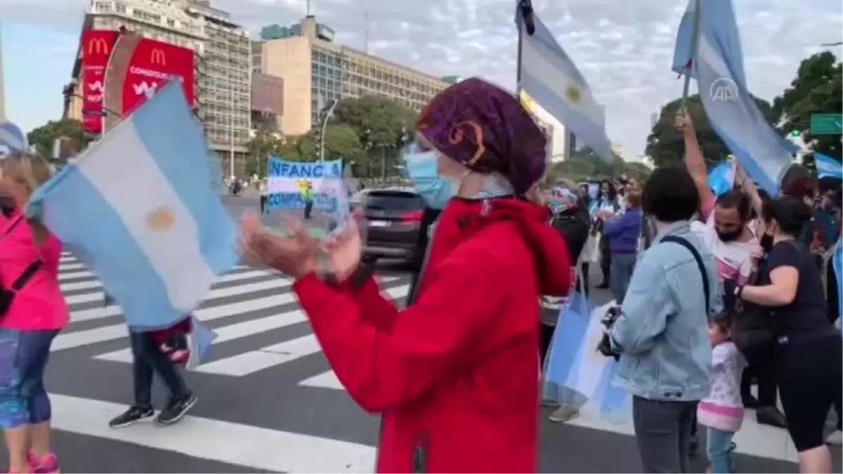 Son dakika! BUENOS AIRES - Arjantin\'in bağımsızlık gününde hükümet karşıtı protestolar düzenlendi