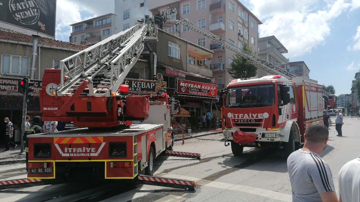 Devraldığı lokantanın tabelasını bile değiştiremeden yangın çıktı