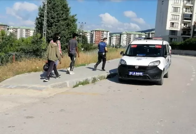 Dinlenme tesisinde 6 kaçak göçmen yakalandı