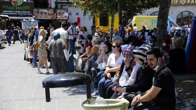 Eminönü'nde yoğunluk havadan görüntülendi