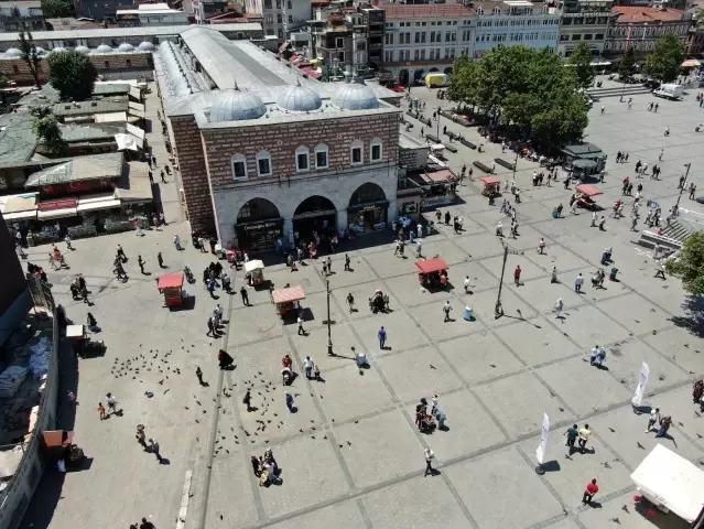 Eminönü'nde yoğunluk havadan görüntülendi