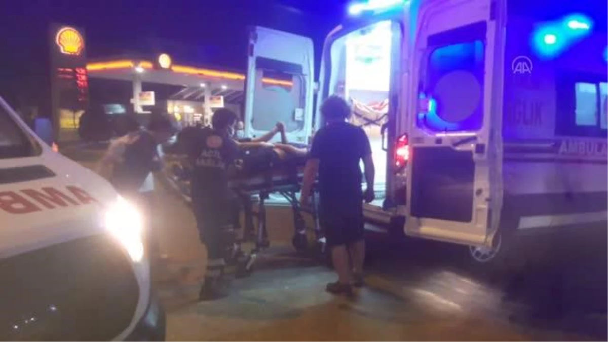Kamyonet ile motosiklet çarpıştı: 1 ölü, 1 yaralı