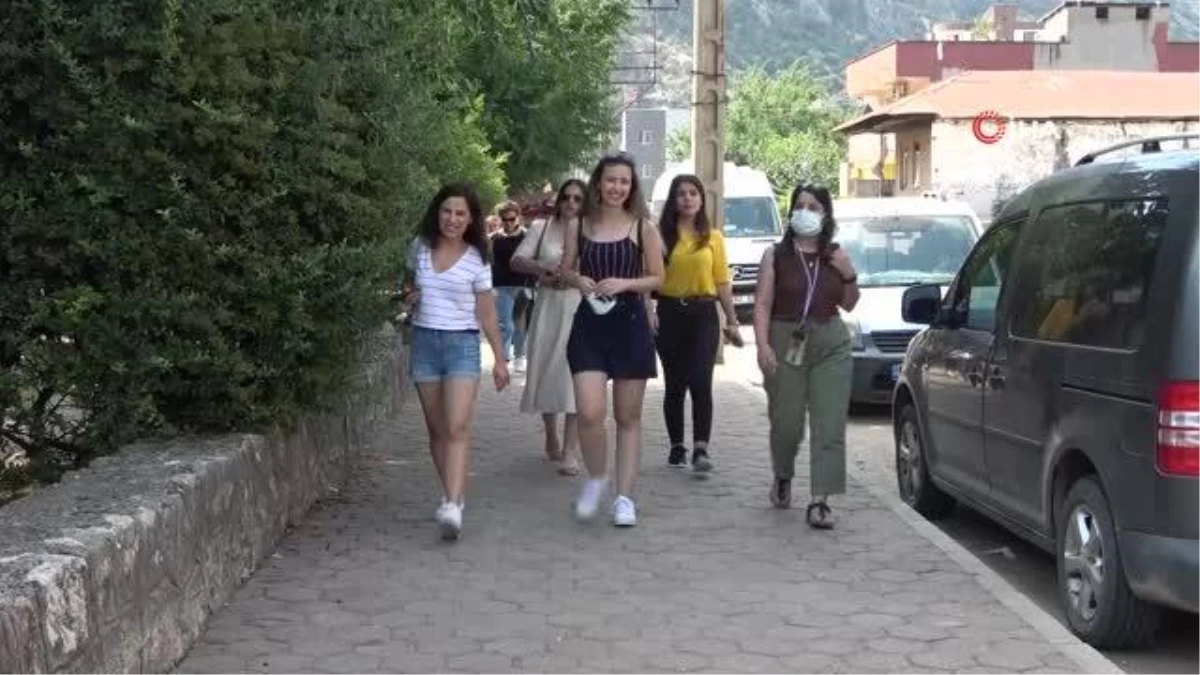 Kozan\'da yılın ilk turist kafilesi coşkusu