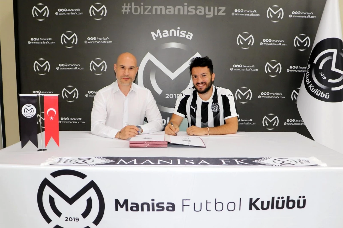 Manisa FK\'da Özgür Çek sözleşme imzaladı