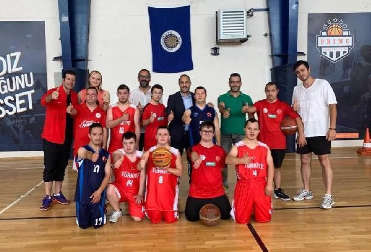 Özel Sporcular Down Basketbol Milli Takımı\'nın "2021 Avrupa Trigames" hazırlık kampı başladı