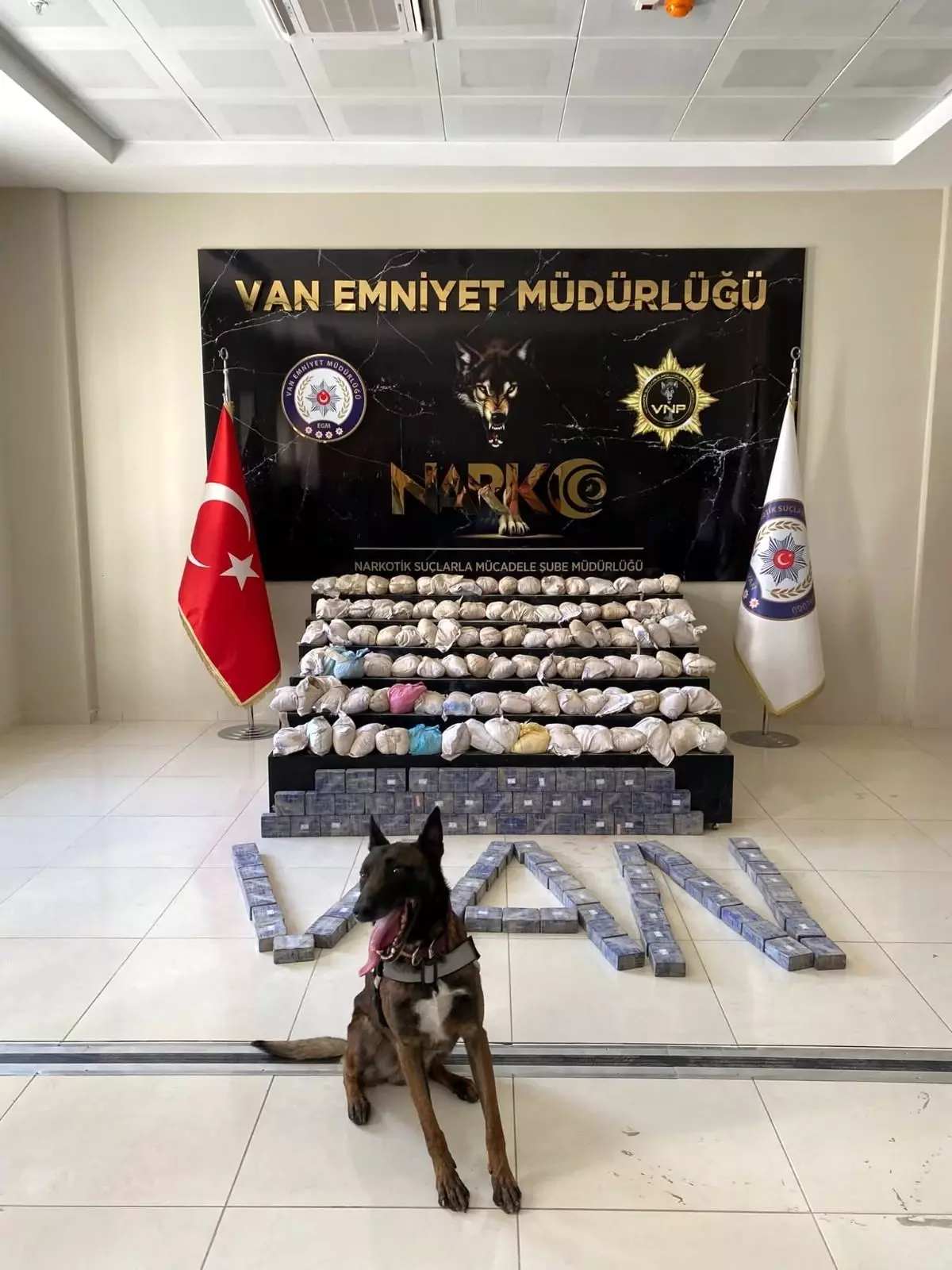 Van\'da bir araçta 155 kilo eroin ele geçirildi