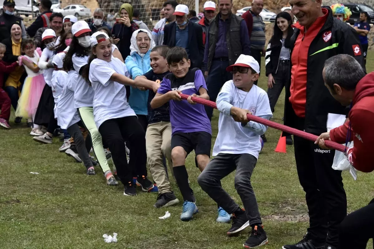 2 bin metre rakımlı yaylada spor şenliği yapıldı