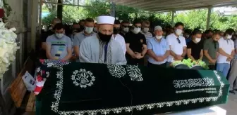 Bağdat Caddesi'ndeki kazada hayatını kaybeden kadın son yolculuğuna uğurlandı