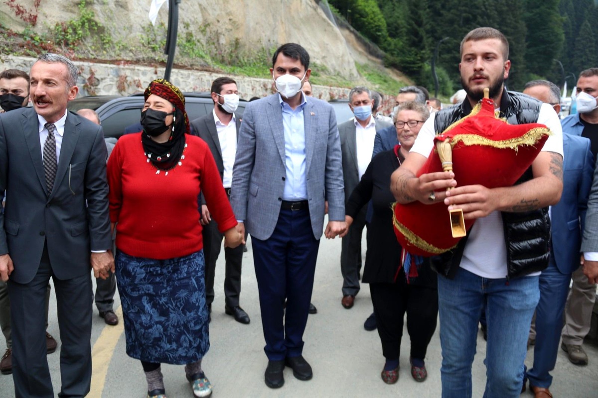 Son dakika haberleri: Bakan Kurum: "2023 yılında inşallah o özlediğimiz, beklediğimiz Ayder\'imize kavuşacağız"