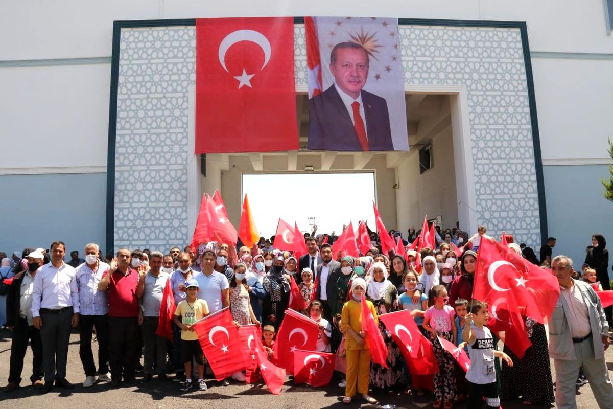 Son dakika 3. sayfa: Cumhurbaşkanı Erdoğan\'ın Diyarbakır programına damga vuran görüntüler