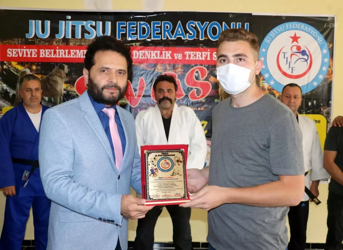 Ju Jitsu Federasyonu\'ndan İHA\'ya teşekkür plaketi