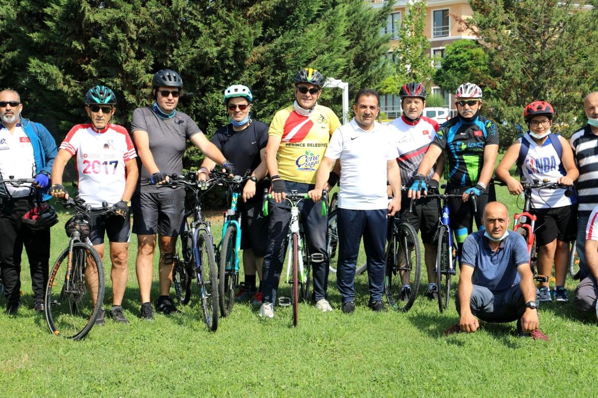 Pedallar sağlıklı yaşam için çevriliyor