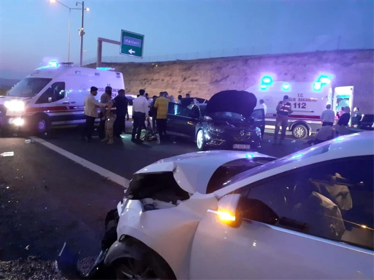 Şanlıurfa\'da trafik kazası : 8 yaralı