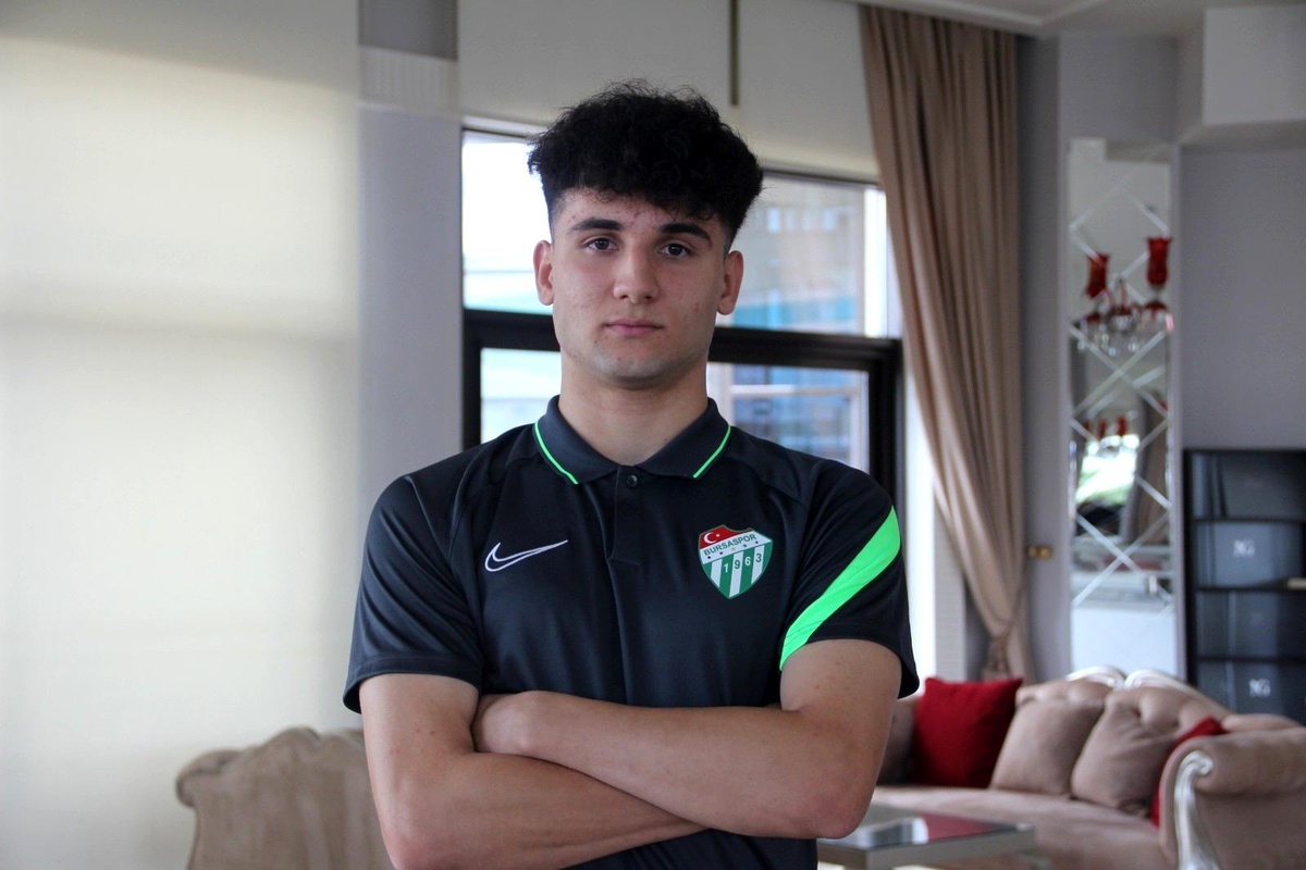 Tuğbey Akgün: "En büyük hayalim Manchester United"