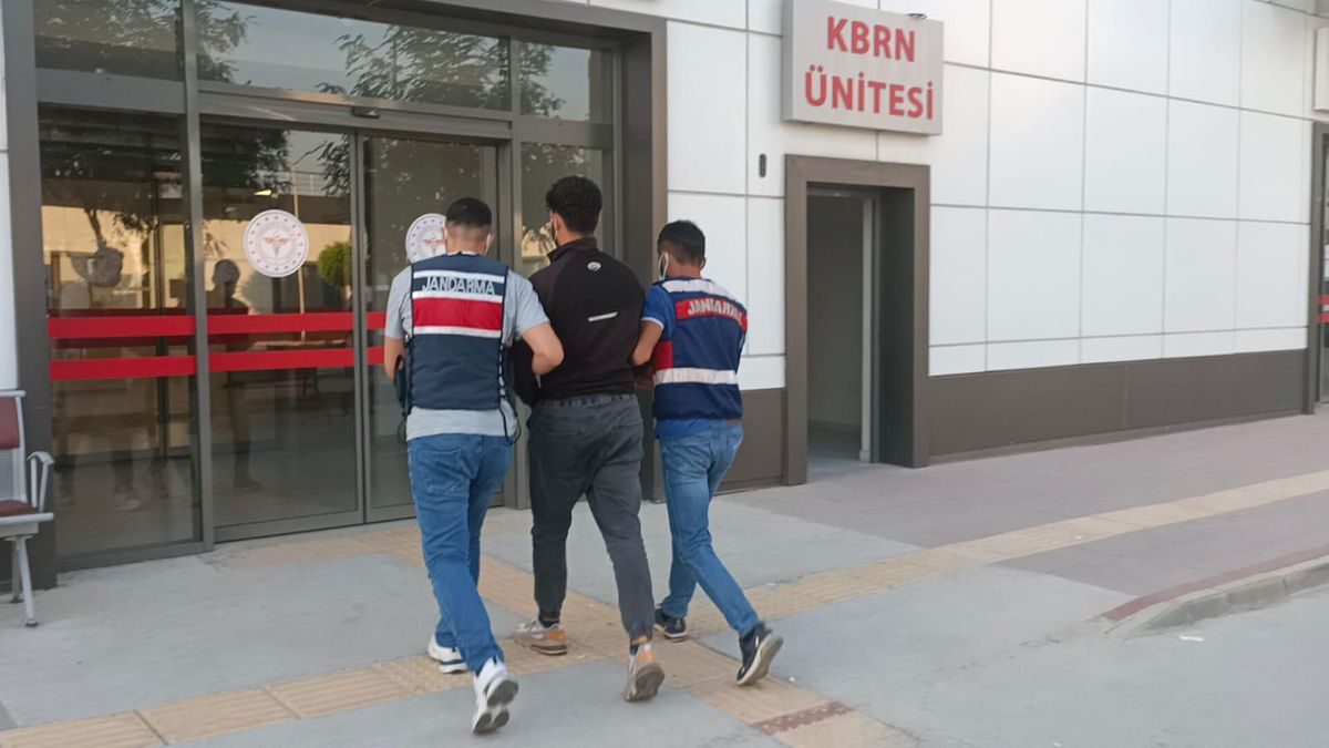 Son dakika haber | Balıkesir merkezli 8 ilde terör örgütü DEAŞ\'a yönelik operasyonda 14 şüpheli yakalandı