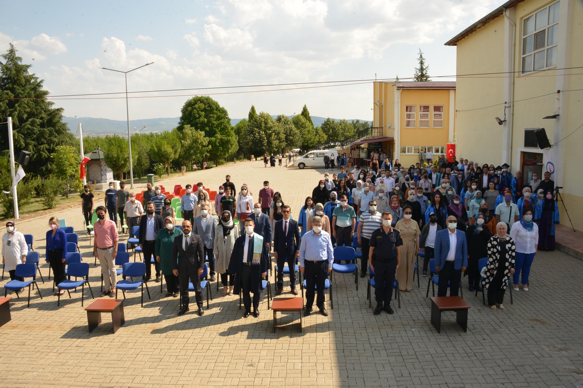 DPÜ Gediz Meslek Yüksekokulunda mezuniyet heyecanı