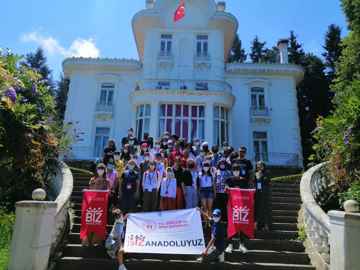 Farklı illerden Trabzon\'a gelen öğrenciler çeşitli etkinliklere katıldı