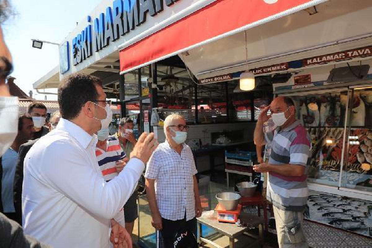 İmamoğlu Silivri\'de balıkçılara malzeme dağıtım törenine katıldı