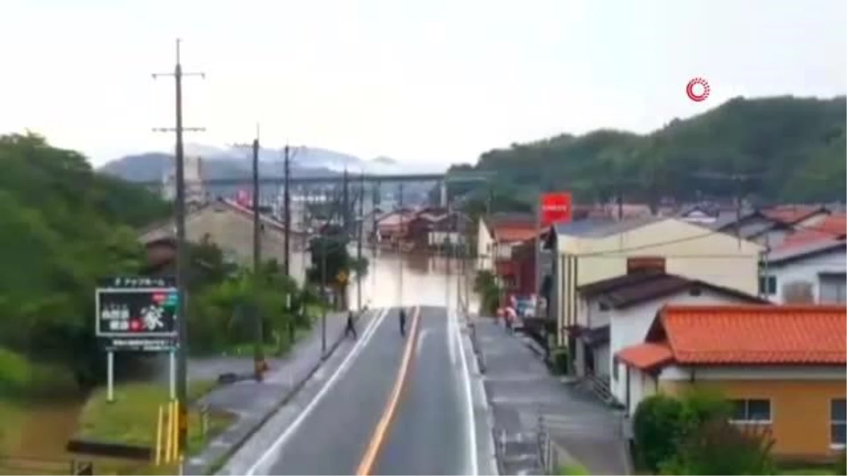 Japonya\'da sel felaketi nedeniyle binlerce kişiye tahliye emri verildi