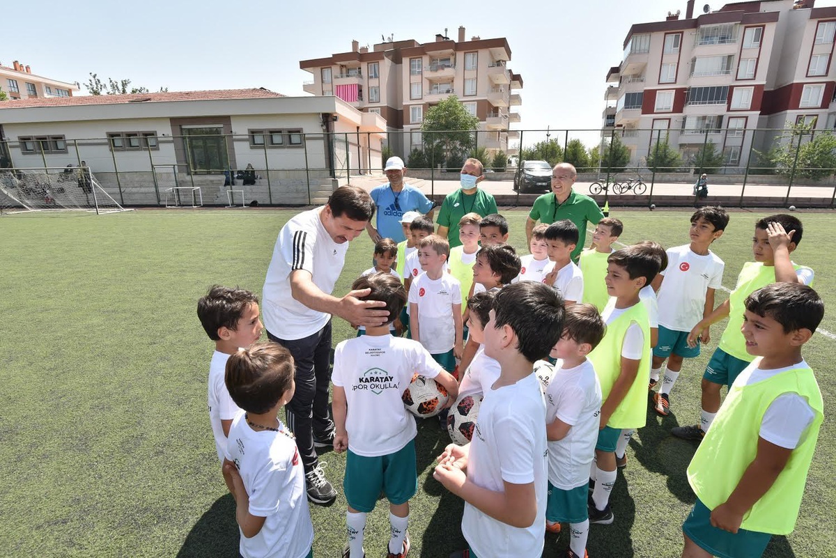 "Karatay Yaz Spor Okulları" eğitimleri yeniden başladı