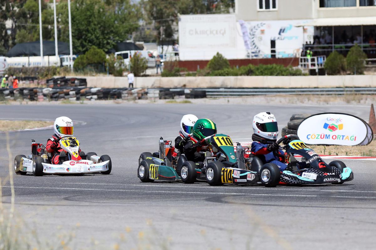 Karting heyecanı İzmir\'e taşındı
