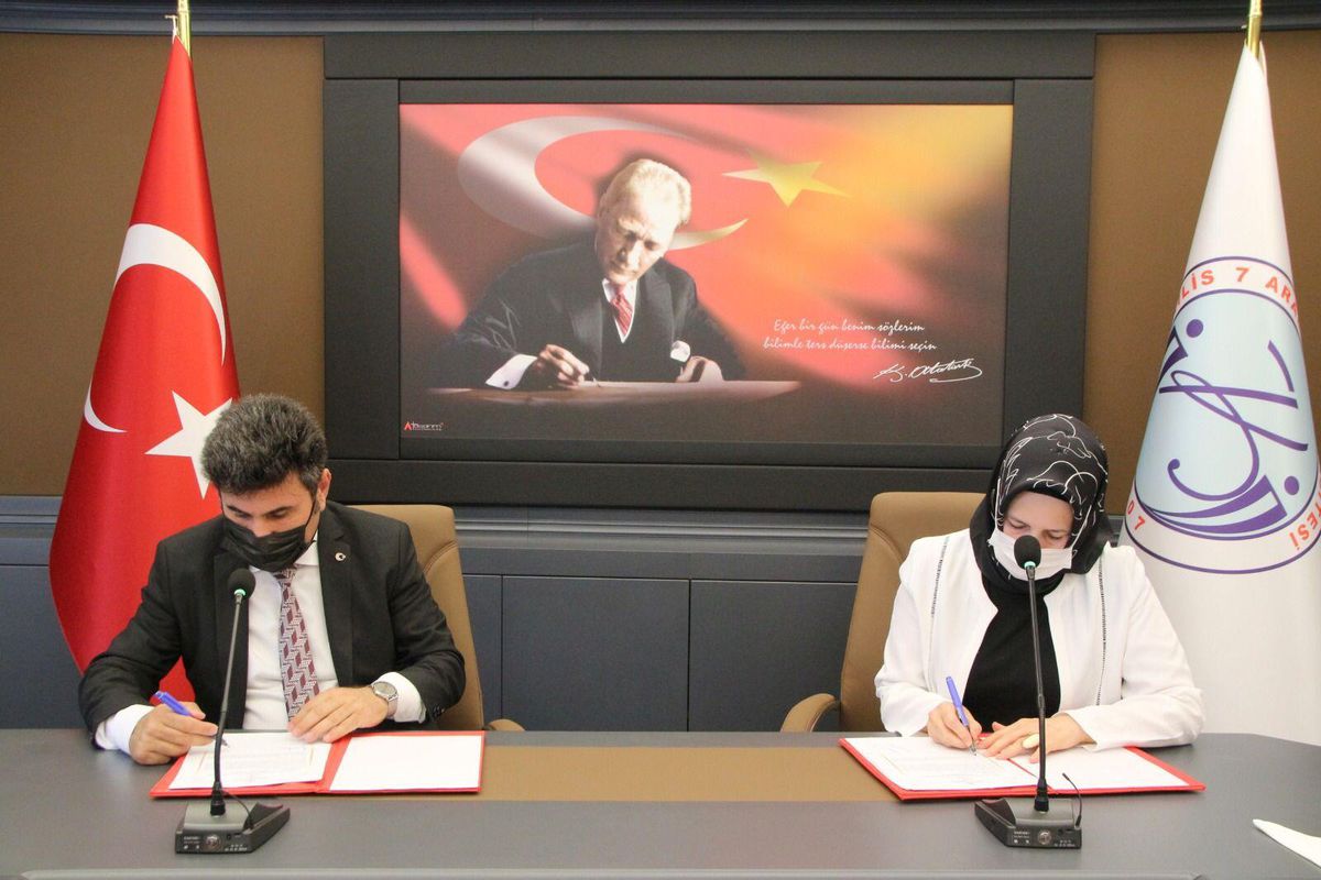 Kilis 7 Aralık Üniversitesi ile Türk Kızılay Kilis Toplum Merkezi arasında iş birliği protokolü