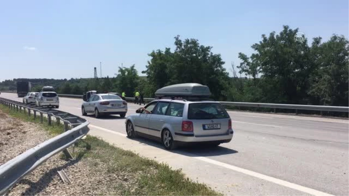 KIRKLARELİ - Gurbetçilerin bulunduğu otomobiller çarpıştı: 1 yaralı