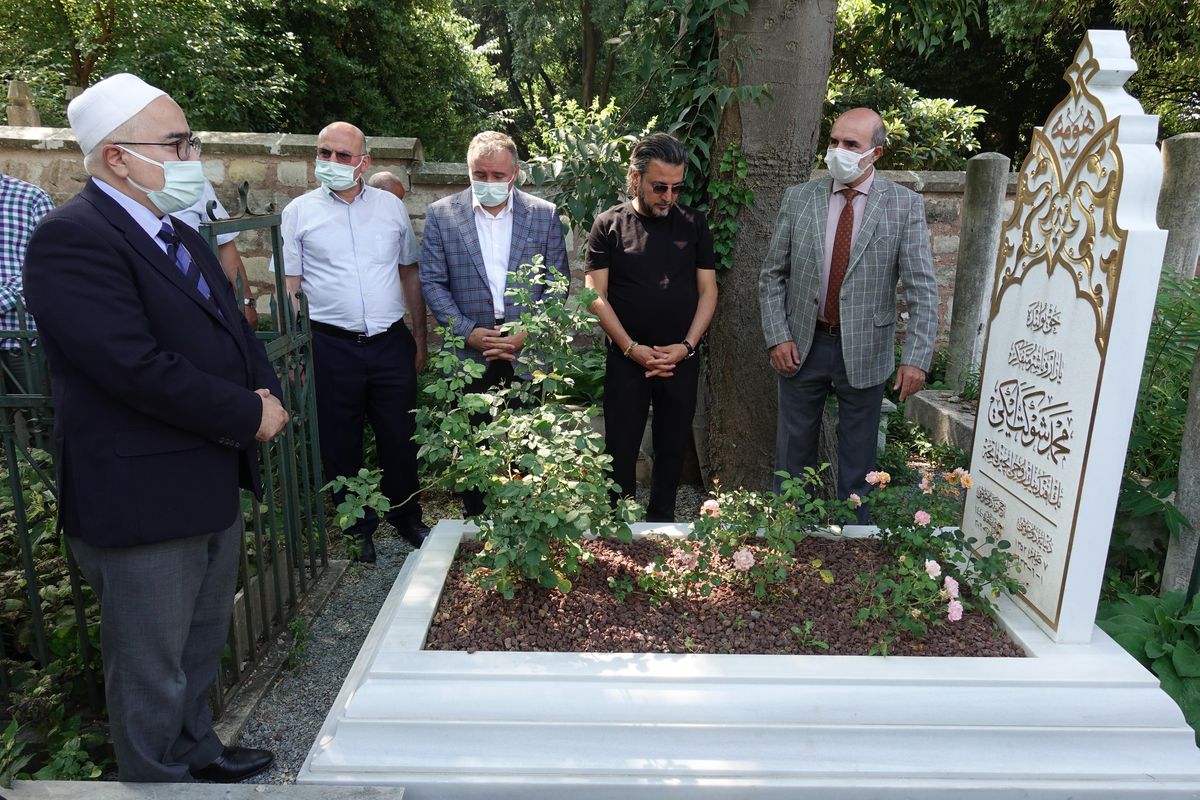 Mehmed Şevket Eygi, kabri başında anıldı
