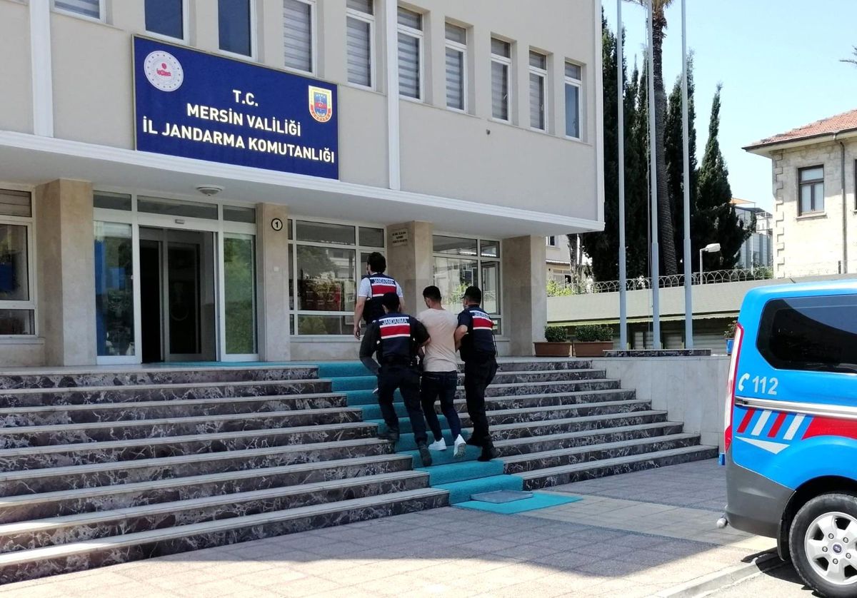 Mersin\'de DEAŞ şüphelisi 4 kişi tutuklandı
