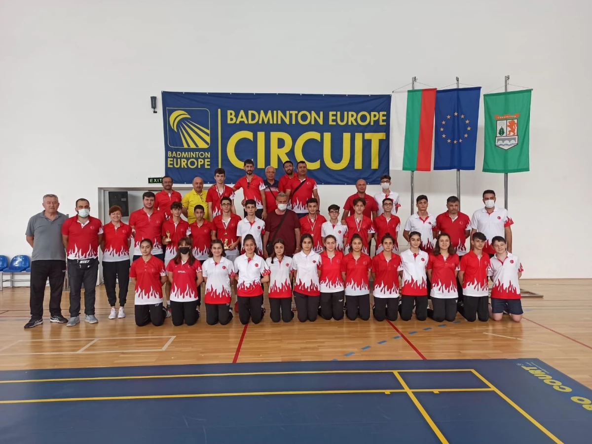 Milli badmintonculardan Bulgaristan\'da 4 madalya