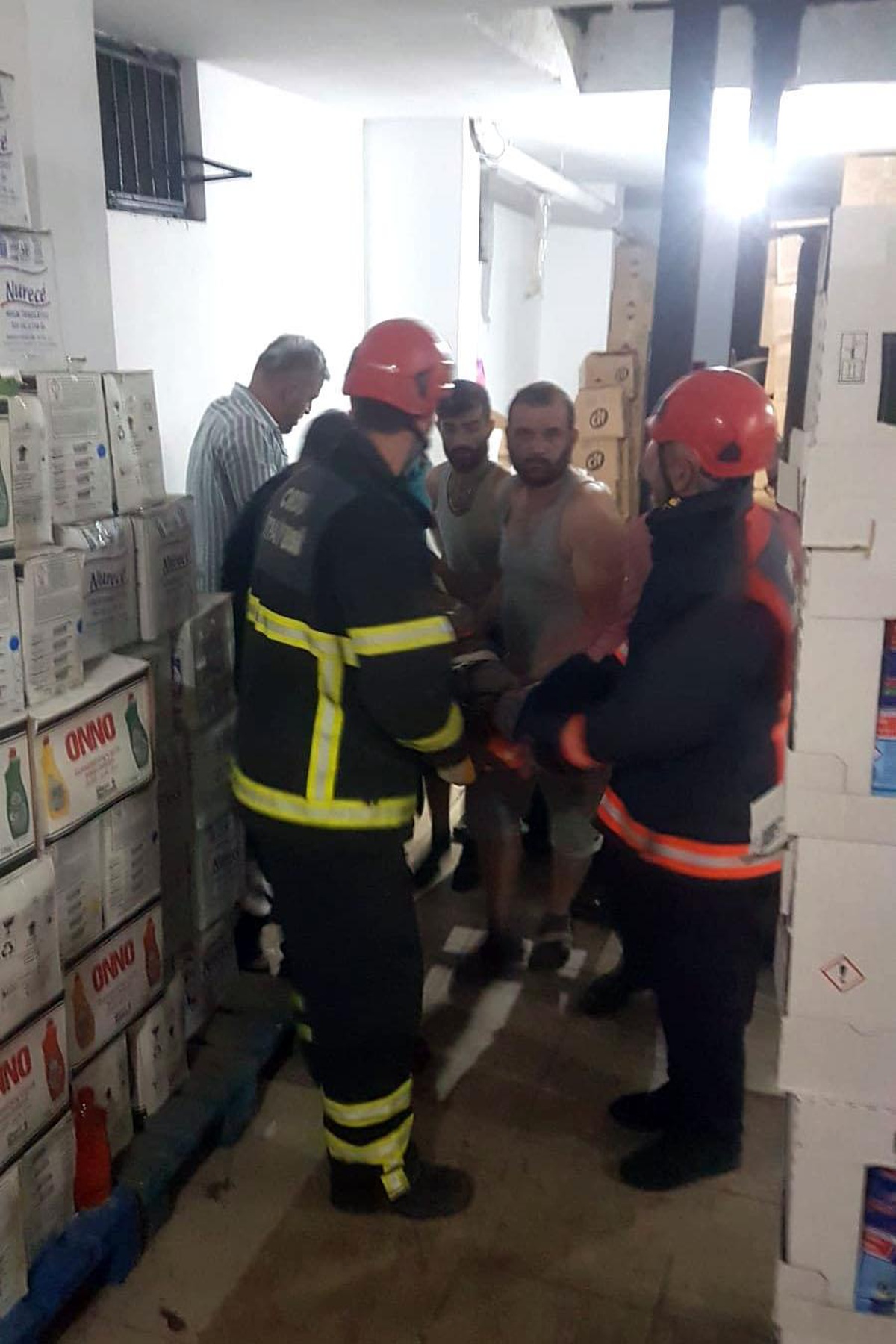 Ordu\'da yük asansörü boşluğundan düşen kişi yaralandı