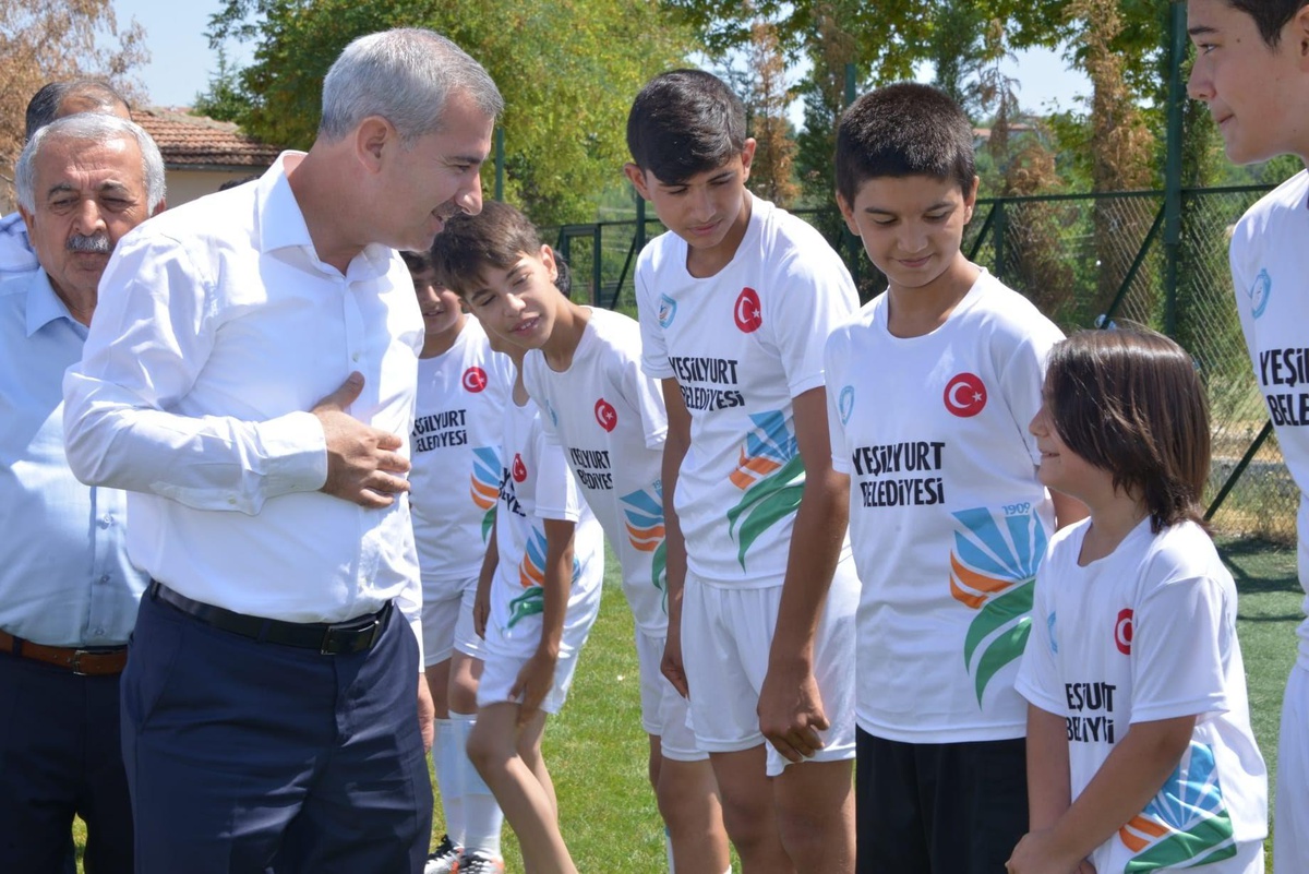 "Spor Alışkanlığının Küçük Yaşlarda Kazandırılması Büyük Önem Taşıyor"