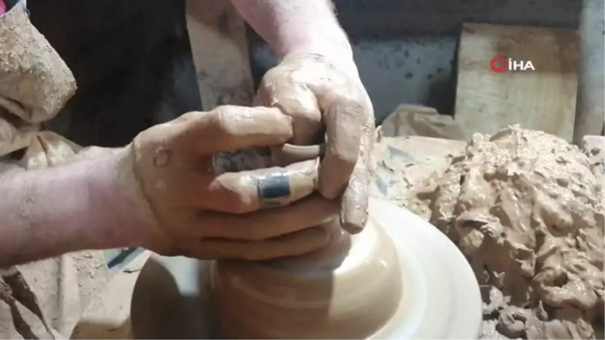 Son dakika haberi: Suriye\'den savaştan kaçarak geldiği Türkiye\'de çömlek yarışmasında 1\'inci oldu