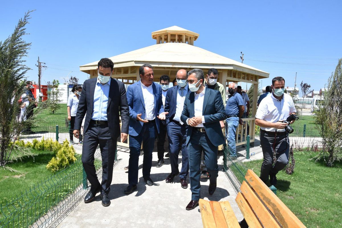 Van\'da hayırsever iş insanları tedavi gördükleri hastanenin bazı odalarını yeniledi