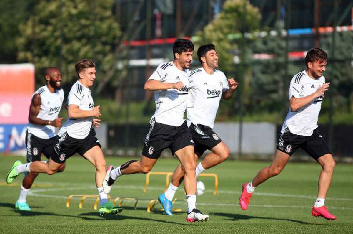 Beşiktaş, kondisyon ve taktik çalıştı