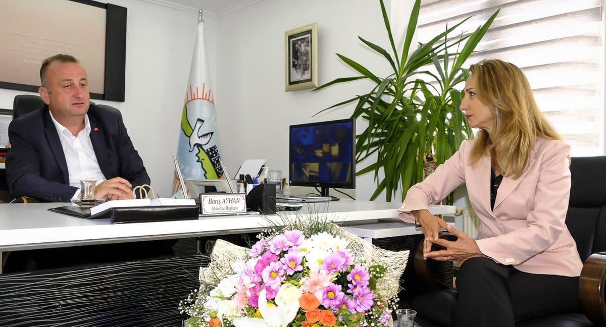 CHP Kadın Kolları Genel Başkanı Nazlıaka, partisinin Sinop il başkanlığında konuştu Açıklaması