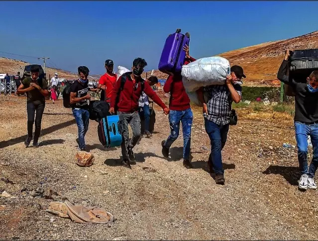 Cilvegözü'nde bayram yoğunluğu Cilvegözü'nde bayram yoğunluğu
