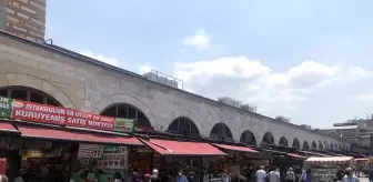 Eminönü esnafı 'bayram' yapıyor