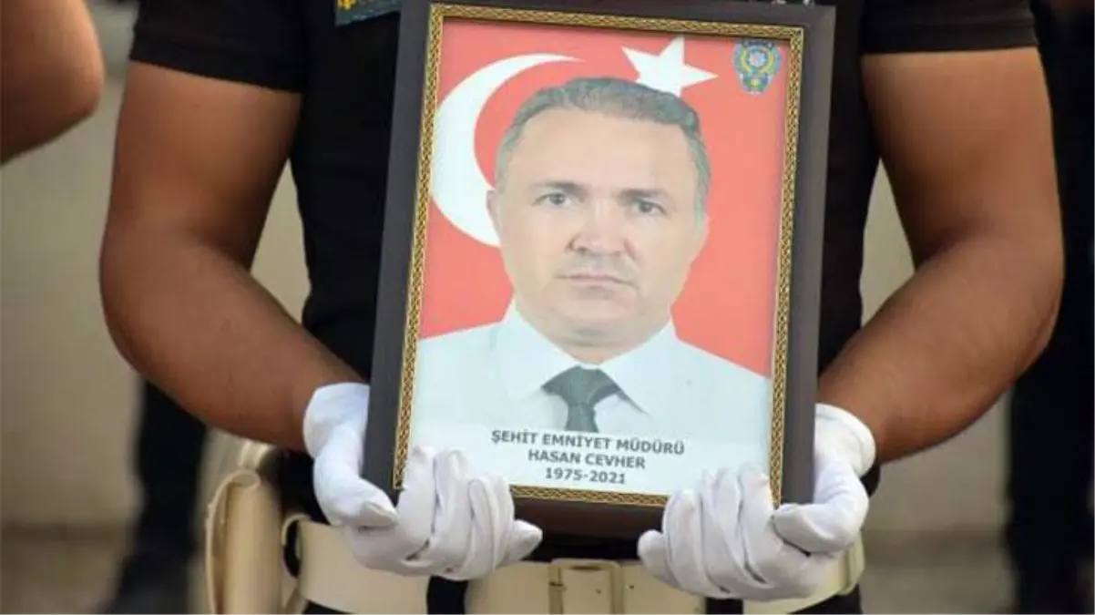 Emniyet müdür yardımcısını şehit eden polis memurunda örgüt izi olup olmadığı araştırılıyor