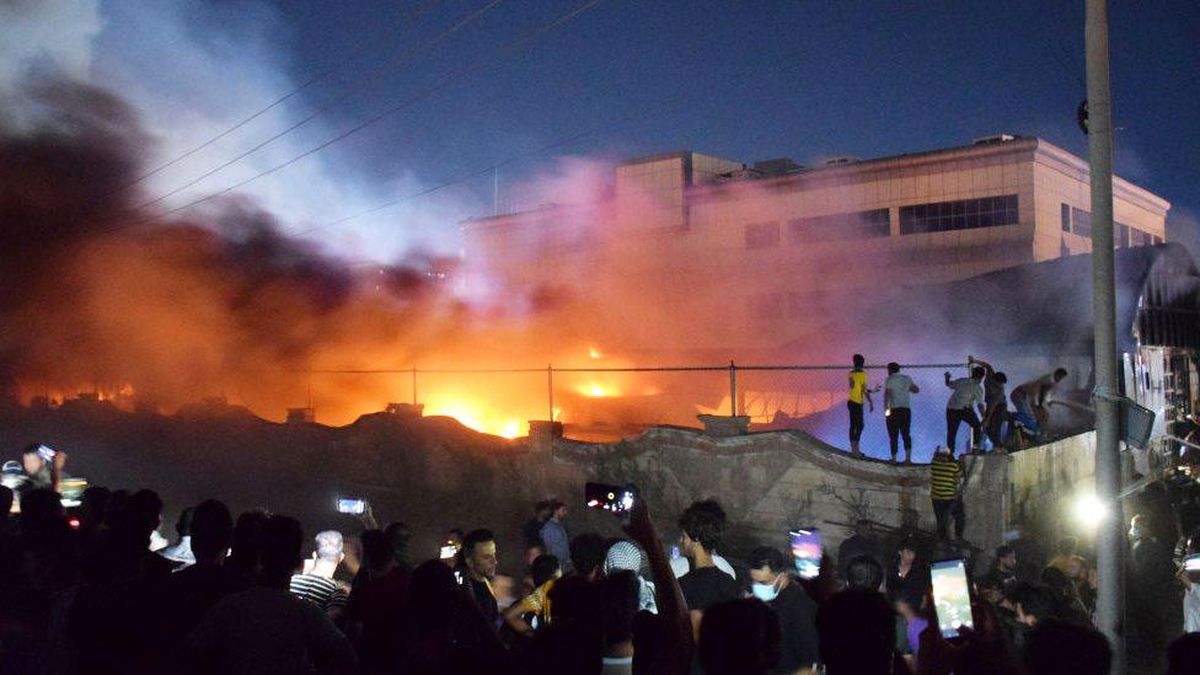 Irak\'ta Covid hastanesinde yangın: En az 40 ölü
