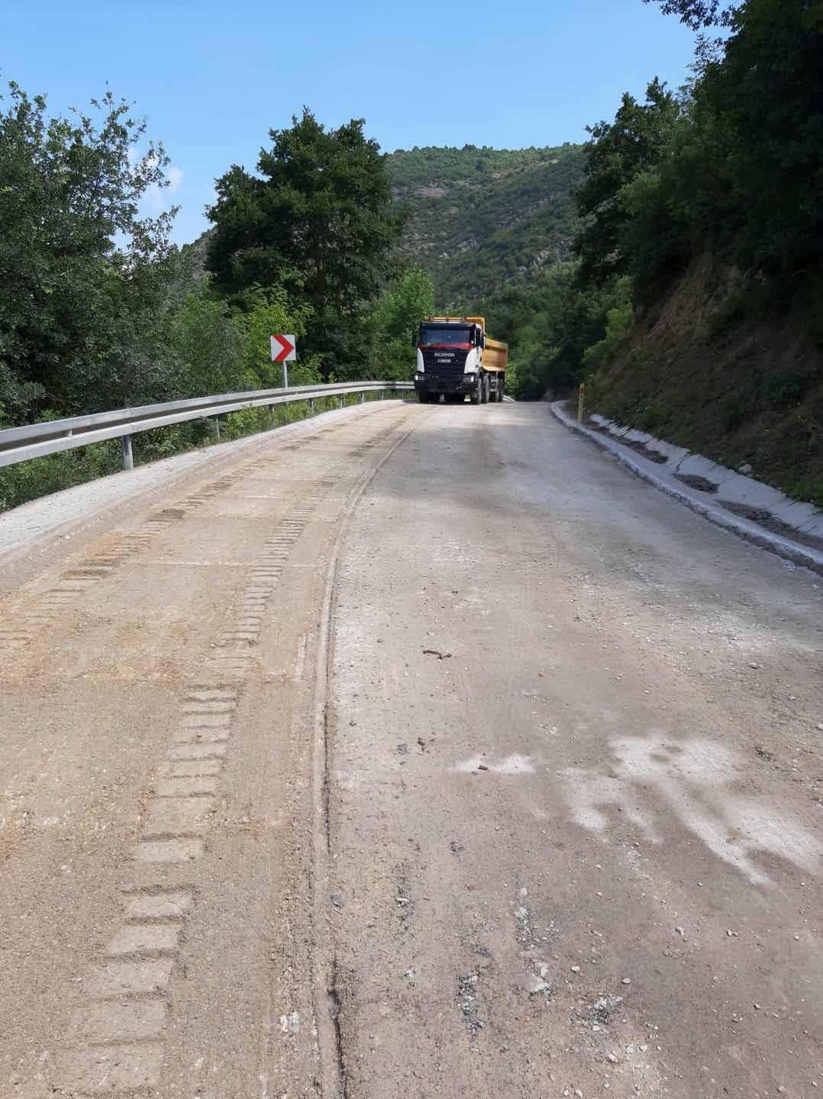 Karamürsel yollarına neşter