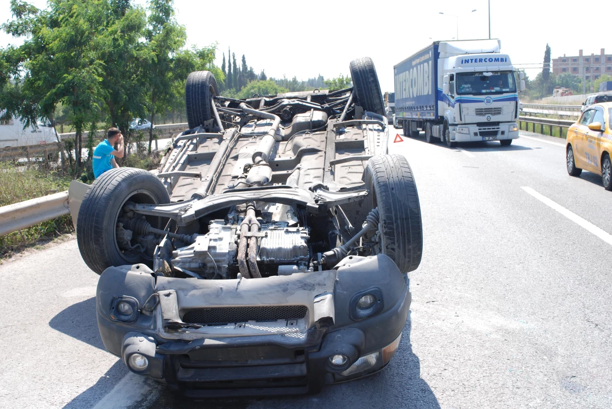 Son dakika haber: Tuzla\'daki trafik kazasında 2 kişi yaralandı