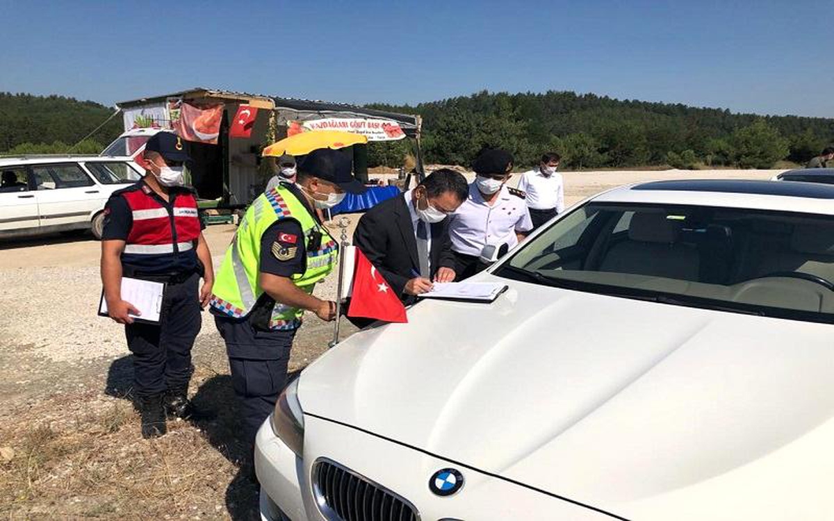 Son dakika haberi! Vali Aktaş, Yenice Jandarma uygulama noktasını ziyaret etti