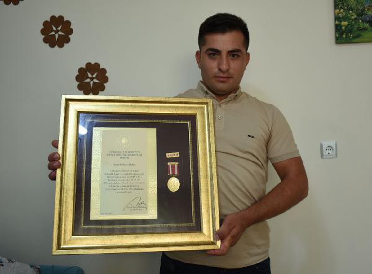 15 TEMMUZ GAZİSİ: KOLUMDAKİ KURŞUNLA BİR GÜN BEKLEDİM