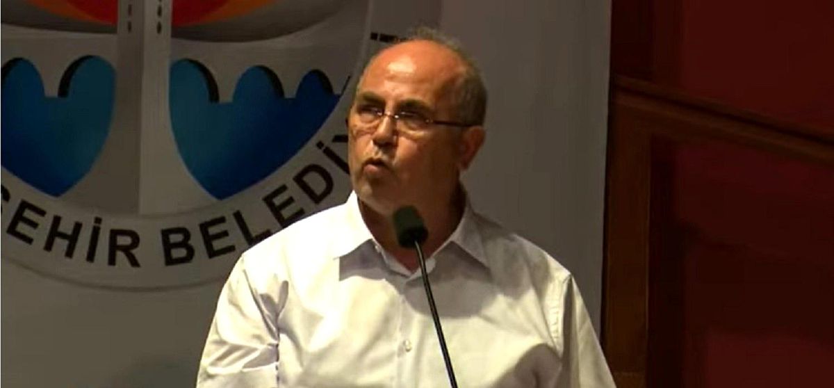 AK Parti\'li Avcı\'dan Kent Meydanı eleştirisi