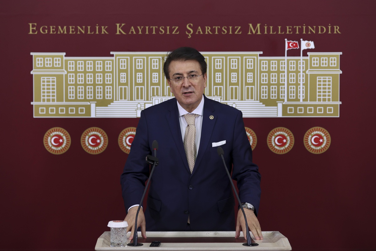 AK Partili Aydemir: "AK Parti iktidarları Erzurum\'a yaklaşık 40 milyar lira yatırım yaptı"