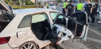 İki otomobil çarpıştı: 3 yaralı