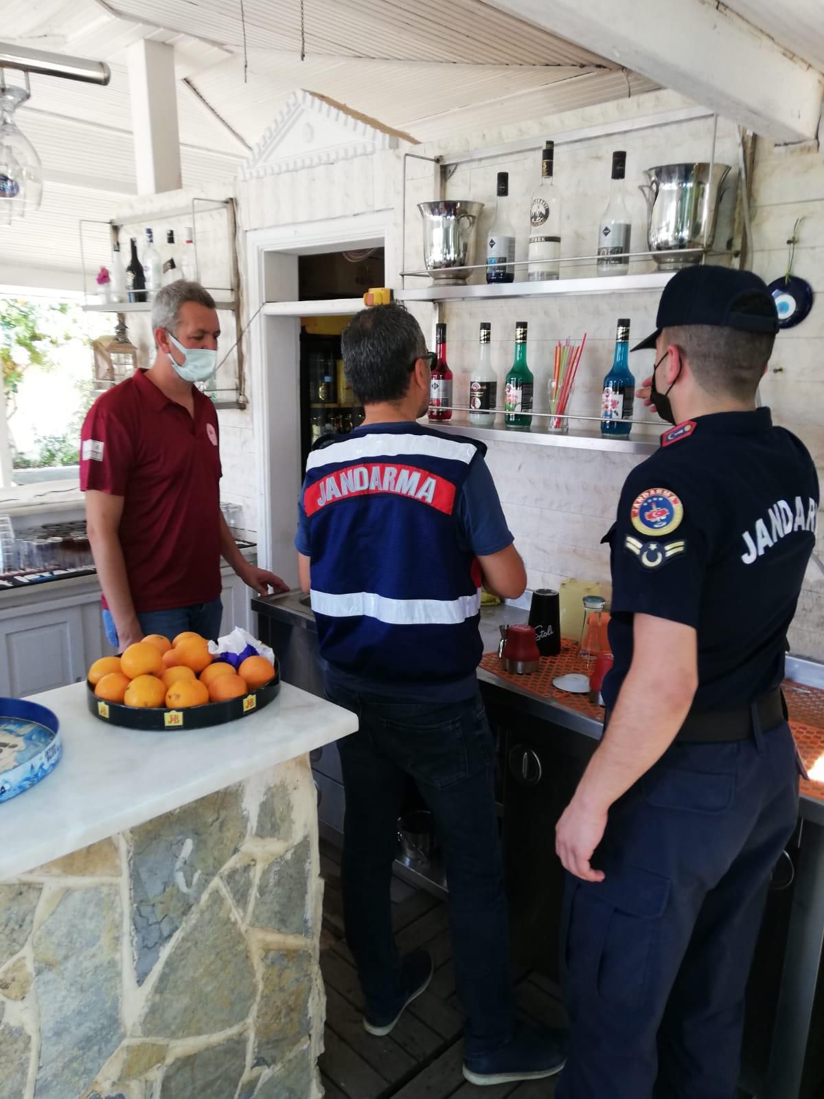 Antalya\'da turizm bölgelerinde "sahte içki" denetimi