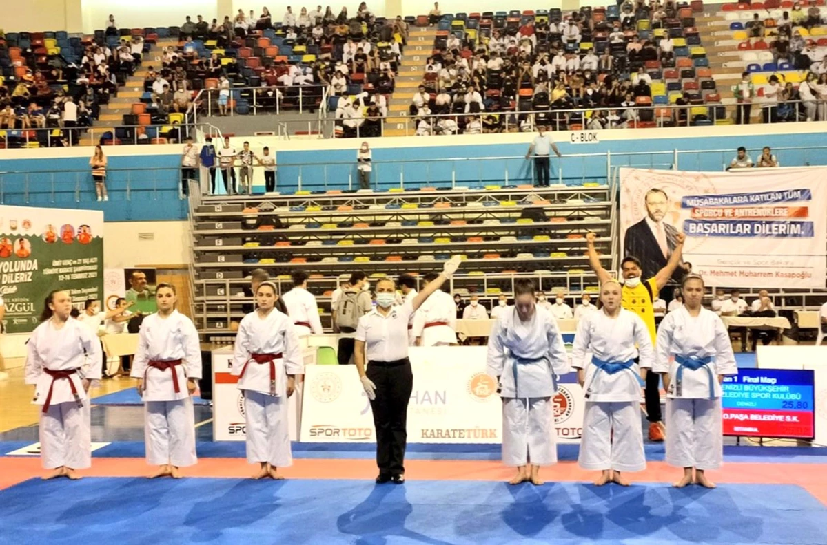 Denizli Büyükşehir Belediyespor Karate takımı sporcuları Finlandiya\'da Türkiye\'yi temsil edecek